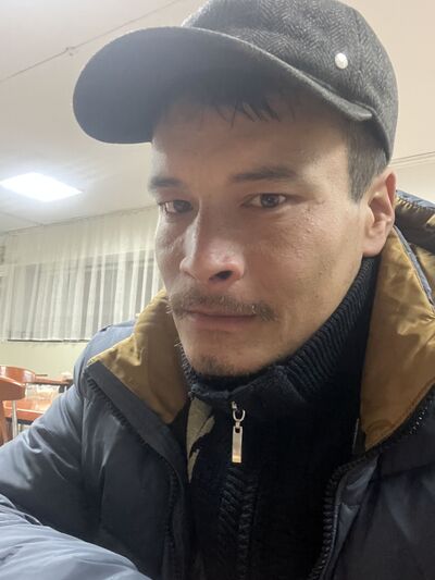  ,   Bauyrzhan, 34 ,   ,   