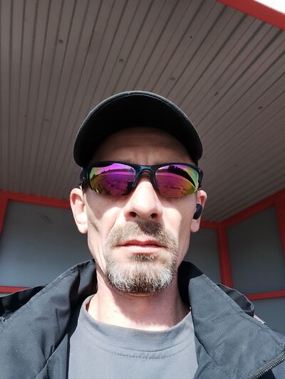  ,   Boris, 43 ,   ,   