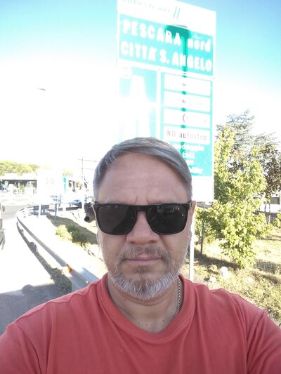  ,   Sergio, 49 ,   ,   