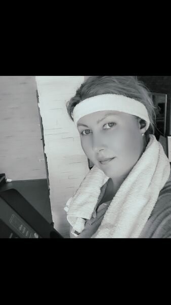  ,   Elena, 46 ,  