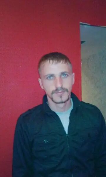  -,   Anatolii, 38 ,   ,   