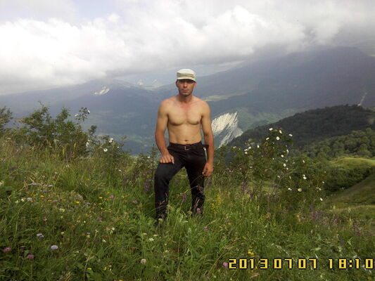  ,   Samir, 43 ,  