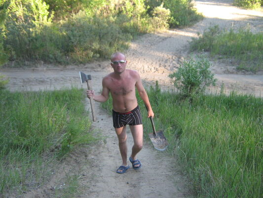  ,   Dmitrij, 41 ,   