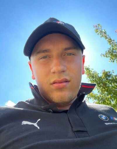  ,   Artem, 28 ,   ,   
