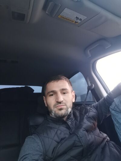  ,   Artur, 34 ,   ,   