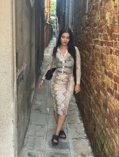  --,   , 23 ,     , c 