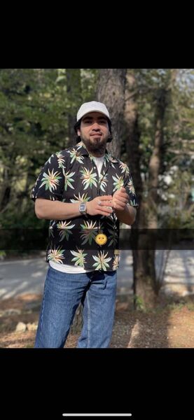  ,   Shay, 32 ,   ,   