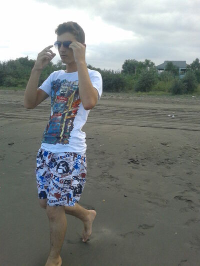 ,   Zaur, 29 ,   