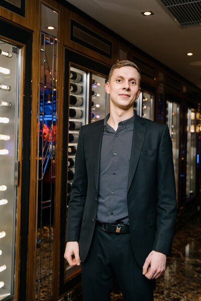  -,   Artem, 31 ,   ,   , c , 