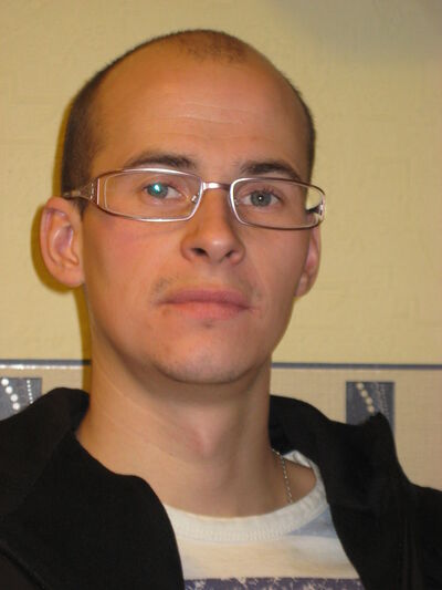  ,   Jevgenij, 44 ,   , 