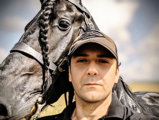  ,   ElmirZakirov, 37 ,   ,   , c , 