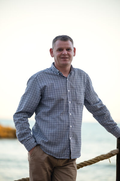  Torrevieja,   Viktor, 43 ,   ,   , c 