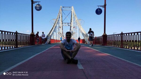 ,   Meqo, 32 ,   ,   , c 