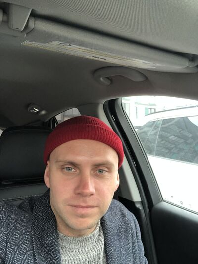  ,   Anton, 37 ,   ,   