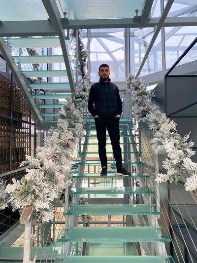 ,   Armen, 31 ,   ,   