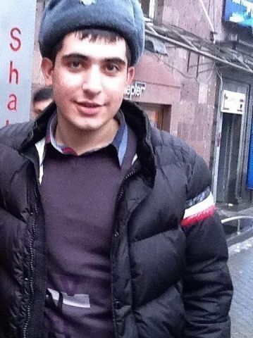  ,   Robert, 32 ,   