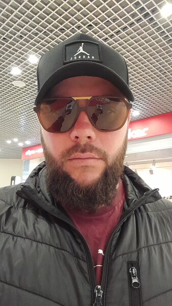  ,   LEO, 37 ,   ,   