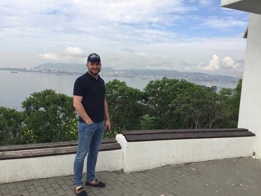  ,   Denis, 38 ,   ,   , c 