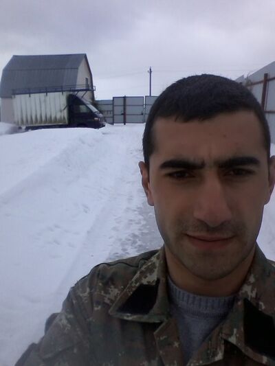  ,   Suren, 33 ,   