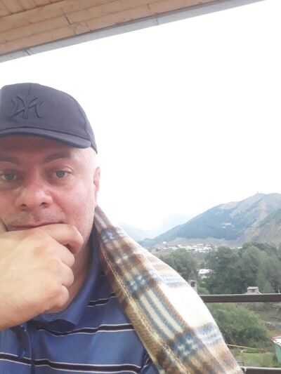  ,   Goga, 45 ,   ,   