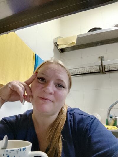  --,   , 44 ,   c 