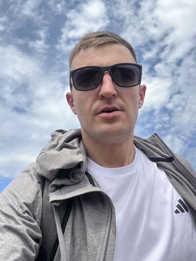  ,   Ihor, 33 ,   ,   