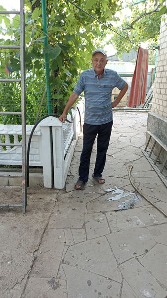  ,   Leonid, 69 ,   