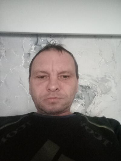  ,   Aleksandr, 41 ,   c 