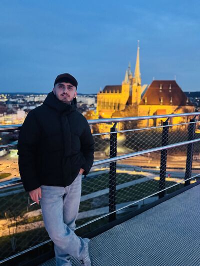  ,   Ibrahim, 25 ,   ,   