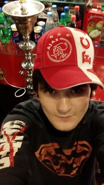  ,   Artur, 34 ,   ,   