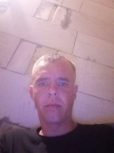 ,   Mikhail, 35 ,   ,   