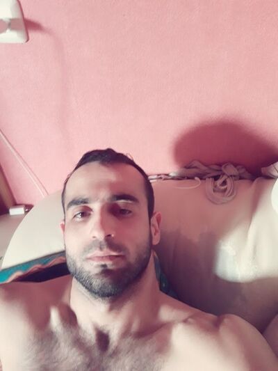  ,   Farid, 33 ,   ,   , c , 