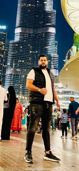  ,   Hussein, 35 ,   ,   