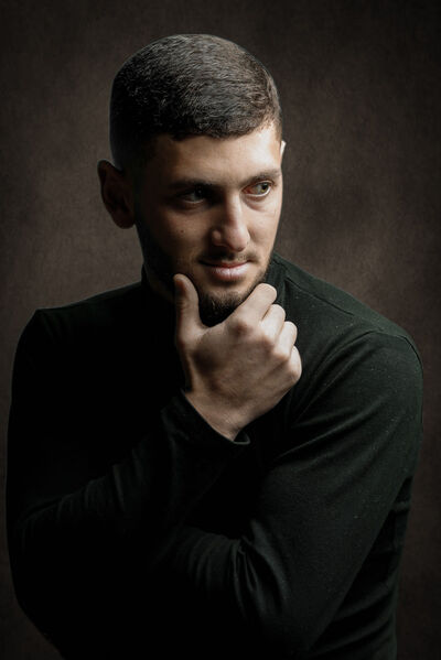  ,   Artyom, 24 ,   ,   