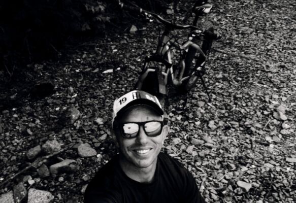  ,   VIC, 39 ,   