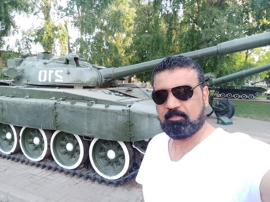  ,   Ghassan, 43 ,   ,   , c , 