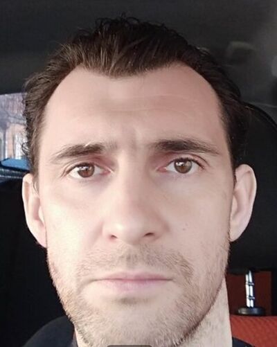  ,   Nik, 41 ,   ,   
