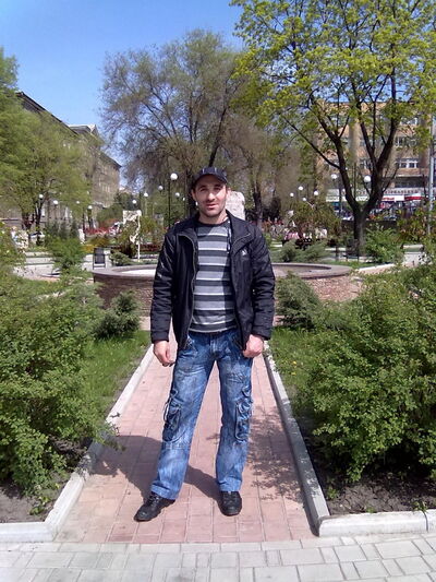  ,   Alex, 44 ,   