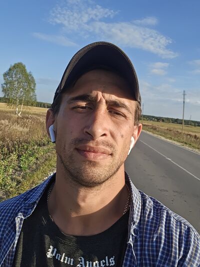  ,   Denis, 32 ,   ,   
