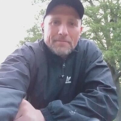  ,   Denys, 42 ,   ,   