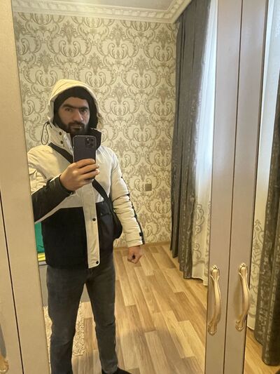  ,   Elmar, 32 ,   ,   