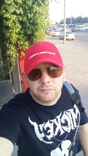  ,   Vladimir, 37 ,   ,   