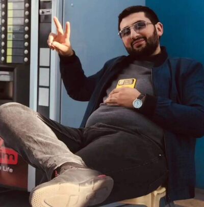  ,   Vardan, 29 ,   ,   