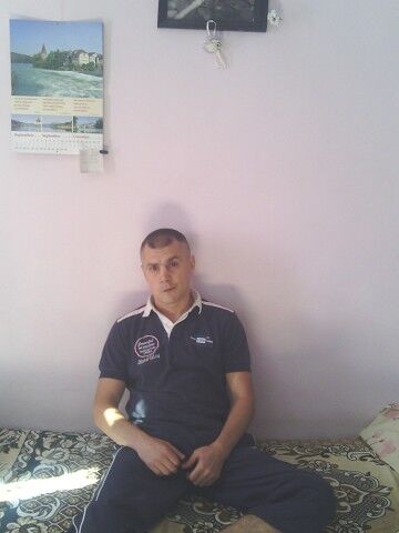  8155435  Alex, 44 ,    