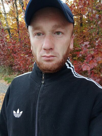  ,   Andri, 33 ,   c 
