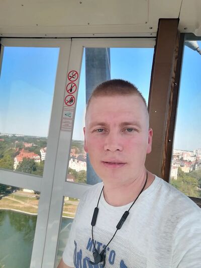  ,   Maxim, 39 ,   ,   , c , 