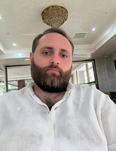  ,   Emil, 35 ,   ,   