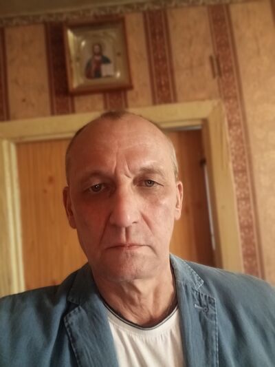  ,   Pavel, 63 ,   c 