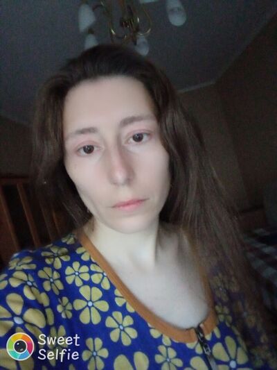  ,   Alexandra, 39 ,   ,   