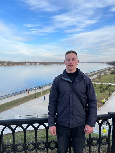  ,   Semyon, 23 ,   